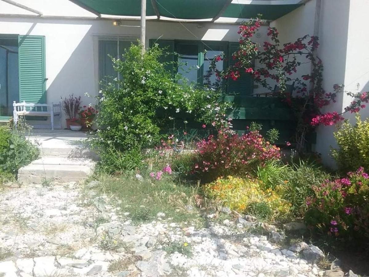 Rocky Mountain Way Villa Sellía Exterior photo