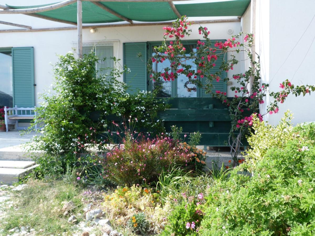 Rocky Mountain Way Villa Sellía Exterior photo